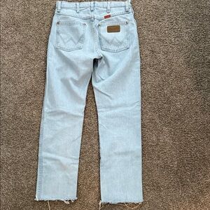 Wrangler 26 x 30  Blue Women's Jeans high rise zip straight and amazing fit!!!